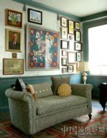 照片装饰墙让家充满艺术气息田园客厅装修图片