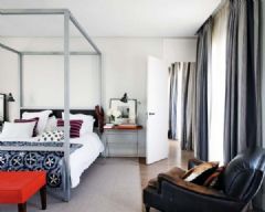 休闲别墅的活力色彩混搭现代卧室装修图片