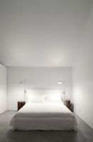 葡萄牙海边度假木设计现代卧室装修图片