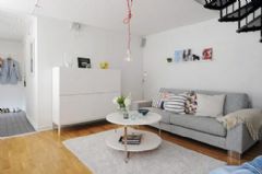 95平方米的清新明亮复式公寓简约客厅装修图片