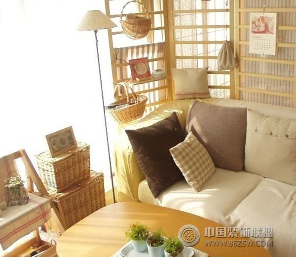 现代客厅装修图片