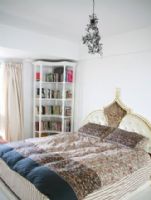 散发出迷人气息的纯白空间简约卧室装修图片