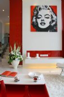 大红色演绎品质生活现代客厅装修图片