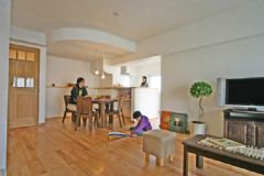 日本65平公寓翻新简约客厅装修图片