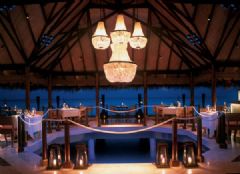 马尔代夫泰姬珍品度假村现代餐厅装修图片