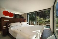 最美妙的现代别墅现代卧室装修图片