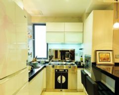 82平米现代时尚小家现代厨房装修图片
