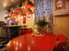 色彩缤纷的果色小屋混搭餐厅装修图片