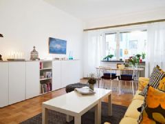 56平米白色简洁公寓简约客厅装修图片