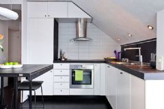 活力亮色的57平米现代公寓混搭厨房装修图片