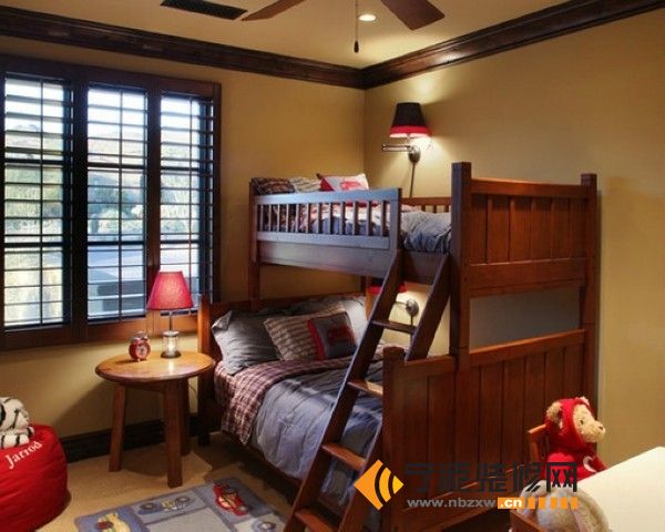 现代卧室装修图片