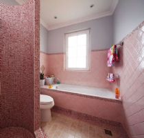 400平美式别墅美式卫生间装修图片