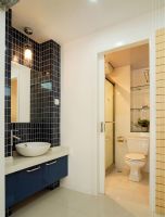 现代简约95平清新两居室现代卫生间装修图片