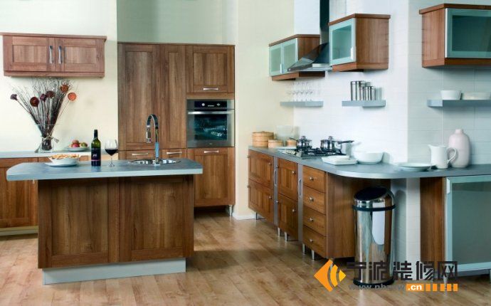 现代厨房装修图片