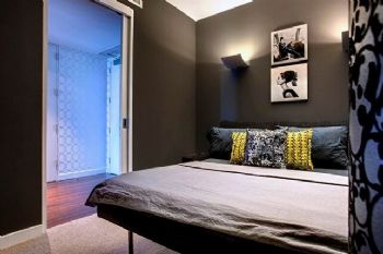 114平现代两居时尚公寓现代卧室装修图片