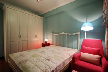 135平银河湾小区美式时尚雅居美式卧室装修图片