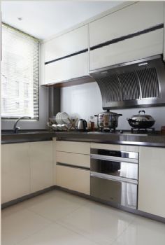 90平富裕型装修现代厨房装修图片