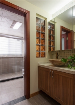 隔断淋浴房打造卫生间装修效果图现代卫生间装修图片
