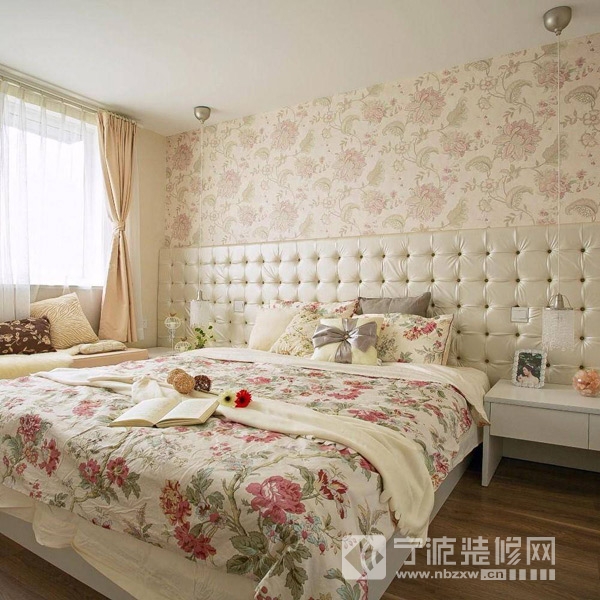 美式卧室装修图片