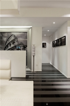 现代简约黑白经典设计案例现代过道装修图片