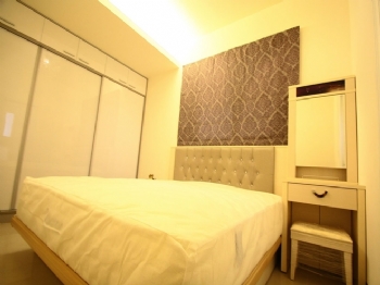87平米现代狂野派个性三居现代卧室装修图片