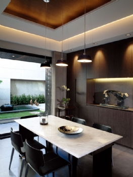 黑与白、虚与实不一样的中国风现代厨房装修图片
