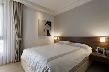 平衡之美的轻色调质感宅居美式卧室装修图片