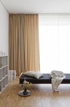 大户型现代纯白的装修案例现代卧室装修图片