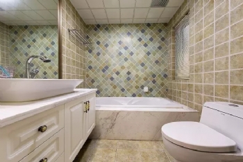 145平美式清新靓宅，空间利用大放异彩美式卫生间装修图片