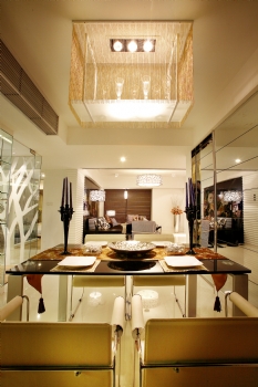 高贵典雅造就华侨城160平大宅生活古典风格餐厅