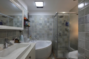 现代美式3居豪宅范实景赏析现代卫生间装修图片