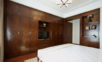89平二居中式风装修效果图中式卧室装修图片