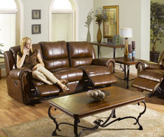 皮质沙发让客厅如此美丽