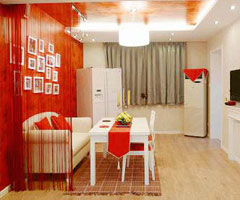 深蓝色与火热红色搭配 时尚大胆更有个性