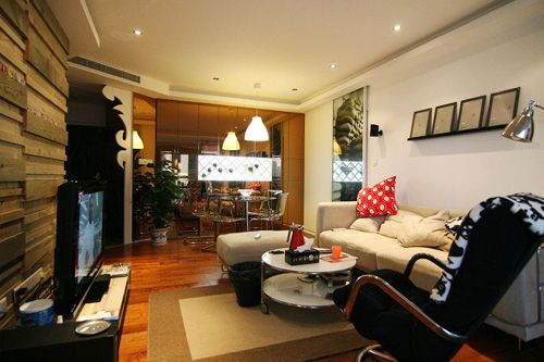 小夫妻100平米都市里的小木屋