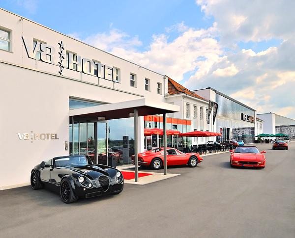 德国的“V8”汽车旅馆