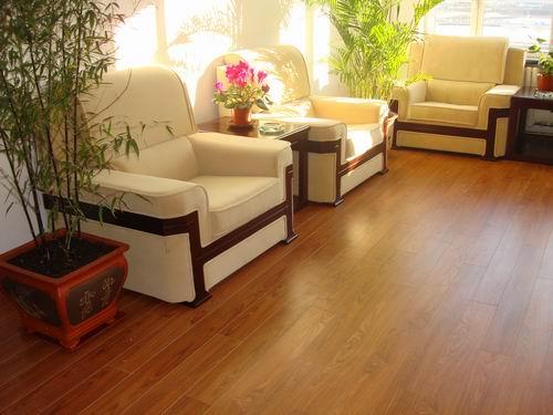 实木地板辅料的选购  其质量及环保性很重要
