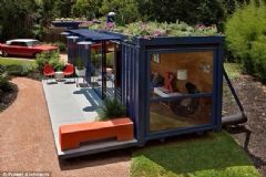 废弃集装箱改造的别致小旅馆