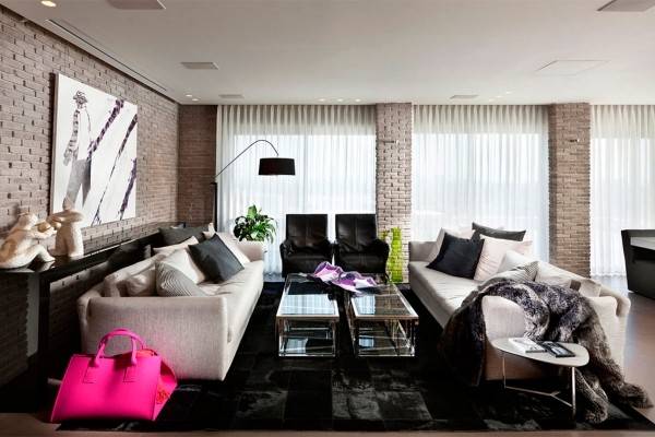 繁华都市中的150平米空中楼阁