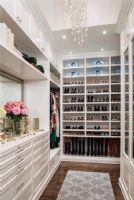 宁波装修网精选一组精美的衣帽间设计案例