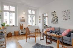 54平米樱花粉阳光住宅