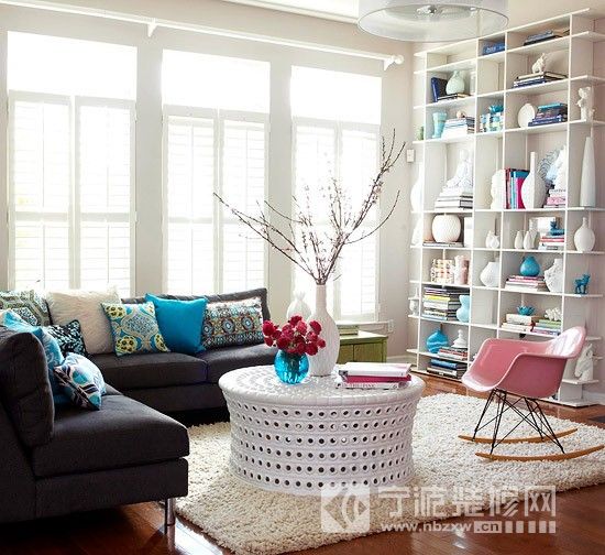 如何让小户型客厅变得宽敞明亮