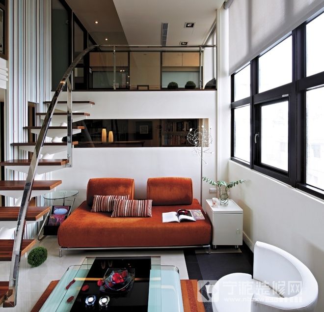 赞！79平米层次鲜明 视线开阔小复式