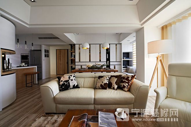 都市森林115平米温润​木色三居