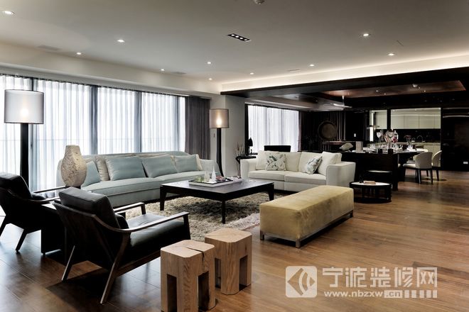 客厅装修如何正确选择沙发尺寸？