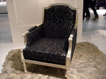 宁波装修网教您单人沙发搭配知识