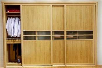 家居知识之木质衣柜防潮防虫方法