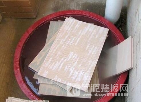 施工知识之瓷砖泡水知识