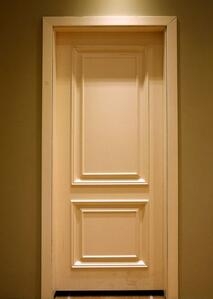 实木门、钢木门和不锈钢门养护完全攻略