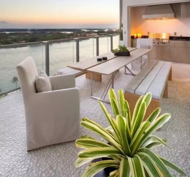 客厅与阳台要不要打通?后悔知道太晚!